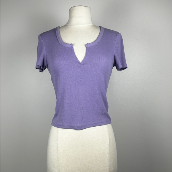 Basic Ribbed Crop Tee - Picture 1 of 4